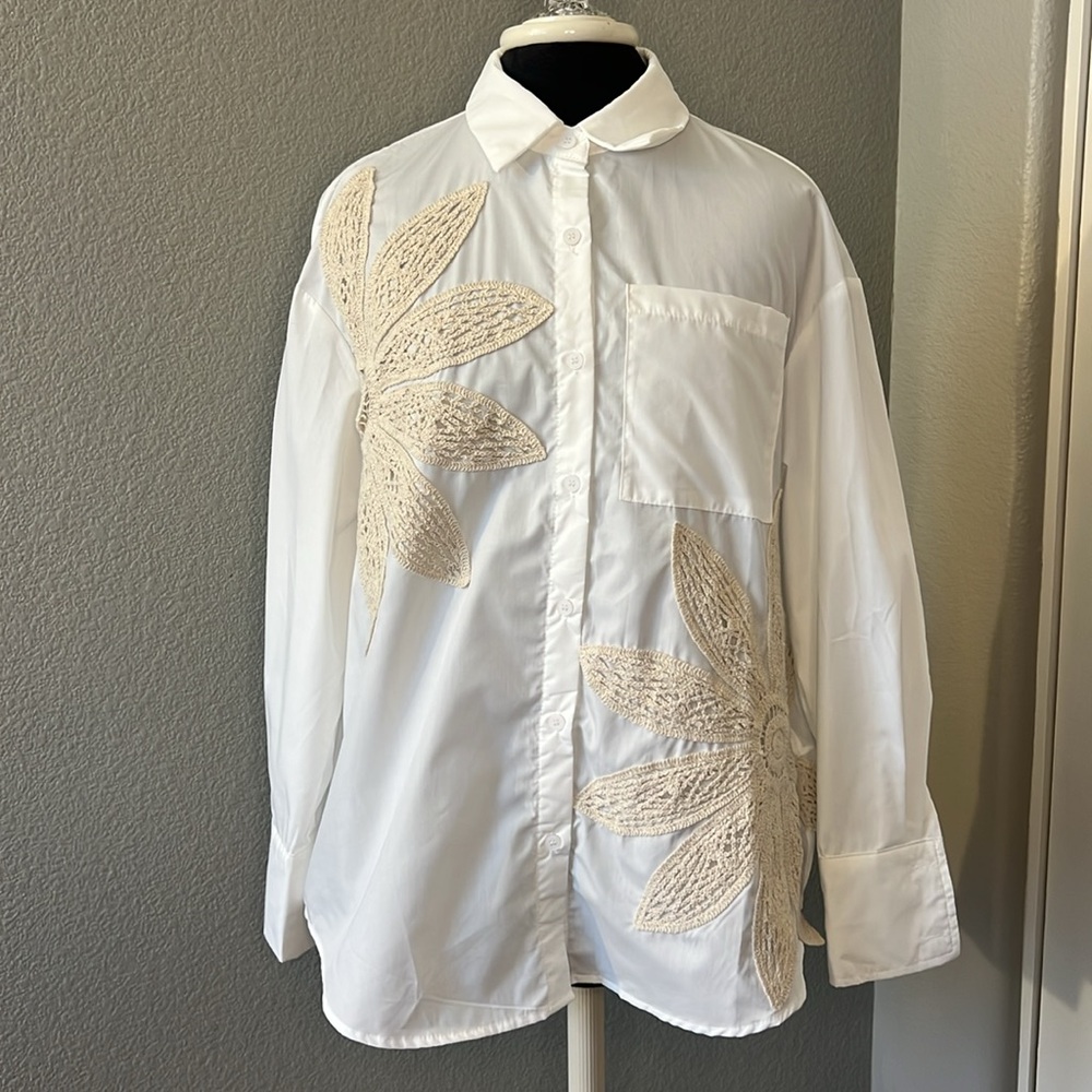 White Long Sleeve Button-Up Shirt with Crochet Embroidery Maija by SHEIN Size XS - Picture 3 of 10